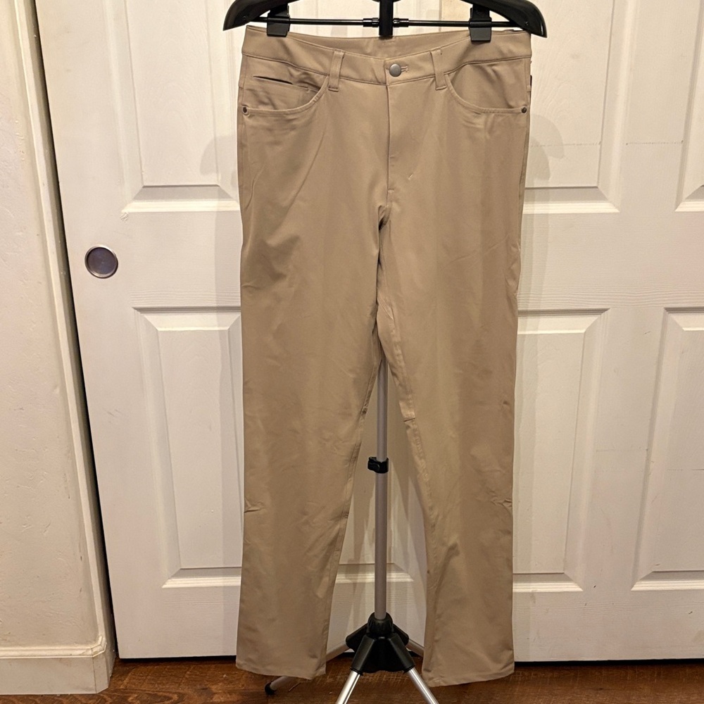 lululemon athletica Tan Chinos never worn new with the tags